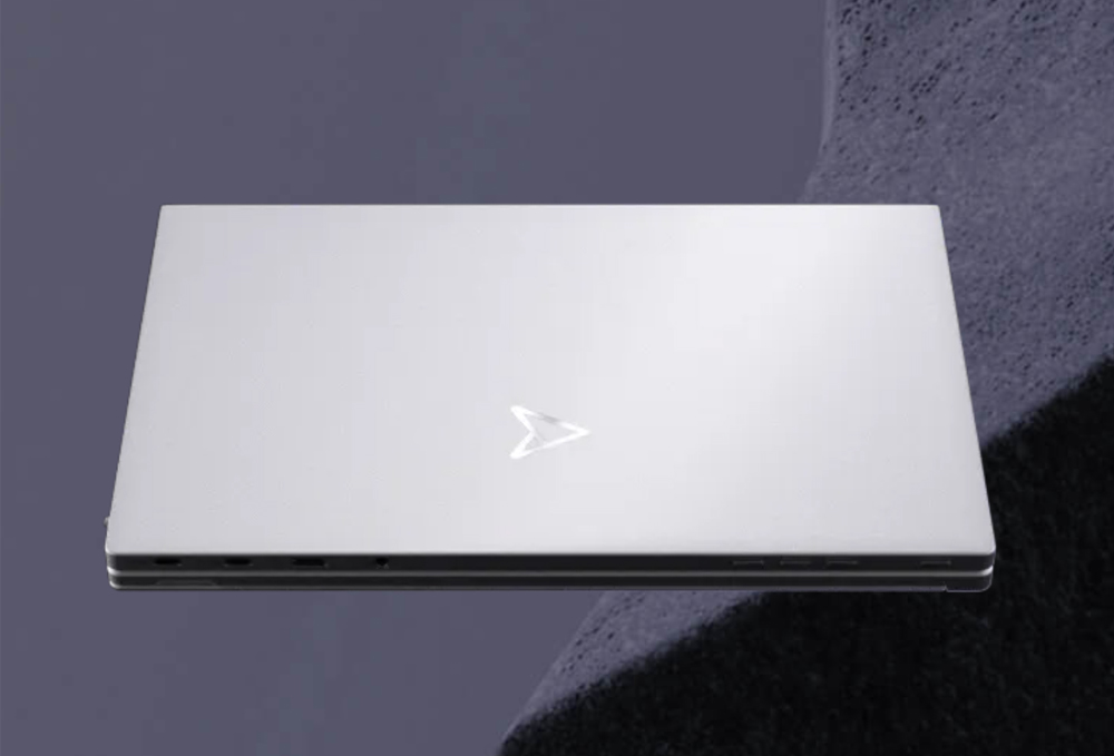 ASUS ZenScreen Fold OLED MQ17QH